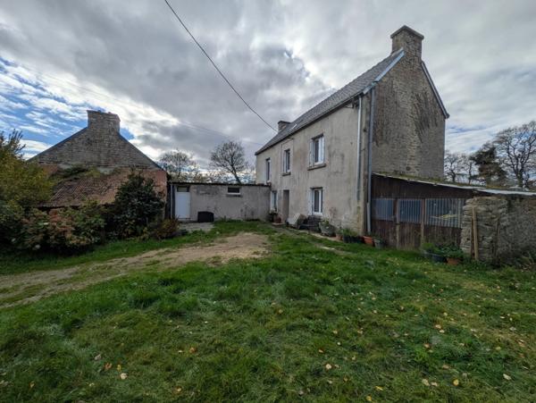 LOCMALO EN CAMPAGNE JOLIE PROPRETE EN PARTIE RESTAUREE DE 90 M² ENVIRON AVEC DEPENDANCES A RENOVER UN PUITS UNE PARCELLE DE 1 HECTARE 09 ARES 21 CENTIARES