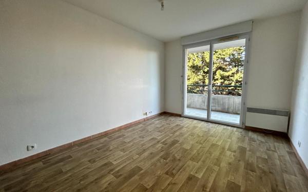 Appartement à vendre    2 pièces • 30,29 m2 Castelginest