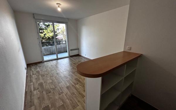 Appartement à vendre    2 pièces • 30,29 m2 Castelginest