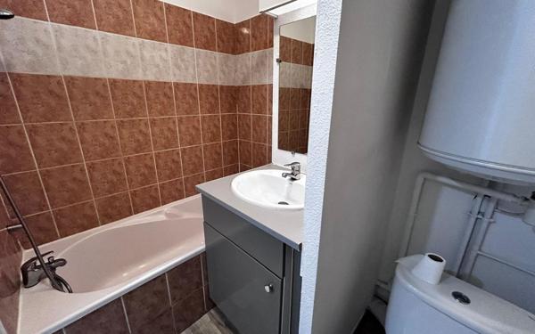 Appartement à vendre    2 pièces • 30,29 m2 Castelginest