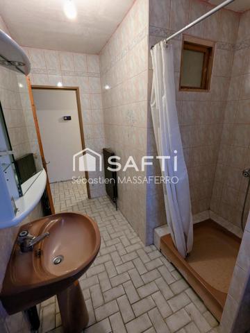 Grande maison familiale à terminer