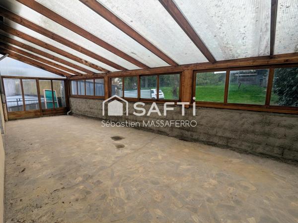 Grande maison familiale à terminer