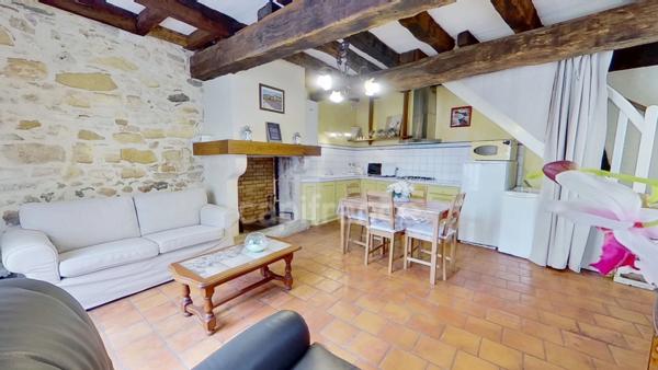 Maison de ville, 1 chambre à CASTELJALOUX (47)