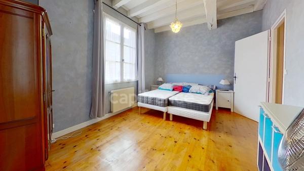 Maison de ville, 1 chambre à CASTELJALOUX (47)