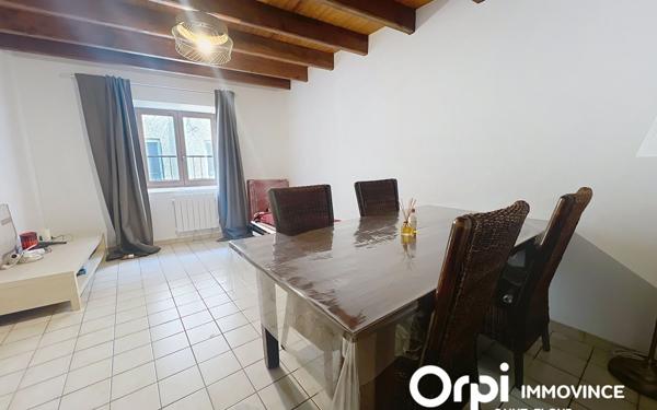 Appartement à vendre    3 pièces • 45 m2 Saint-Flour