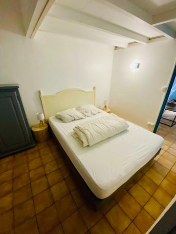 Maison Saint Georges d Oleron 2 pièces 27,62 m² (loi Carrez)