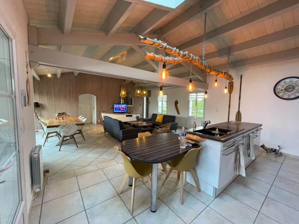 Dpt Charente Maritime (17), à vendre DOLUS D'OLERON maison P8 de 137,6 m² - Terrain de 368,00 m²