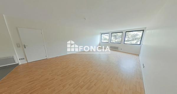 Location Appartement 2 pièces 70 m² - Aubervilliers 93300