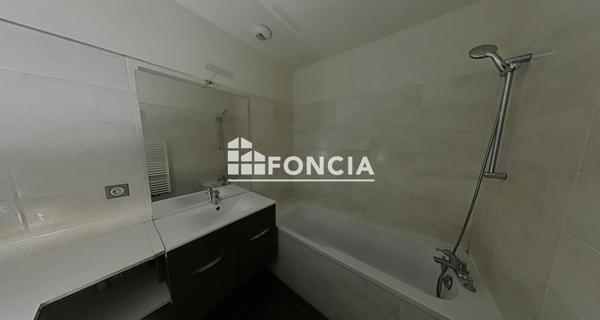 Location Appartement 2 pièces 70 m² - Aubervilliers 93300