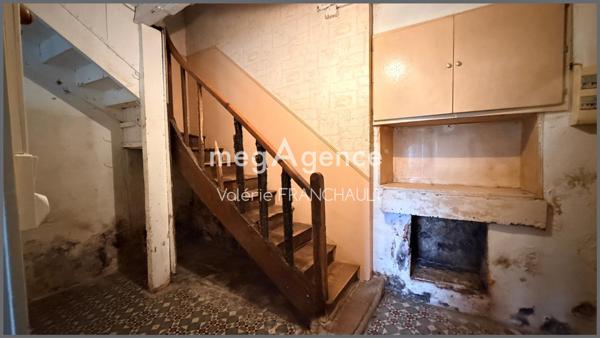 Maison à FONTENAY-LE-COMTE, 85200 - 6 pièces 119m²