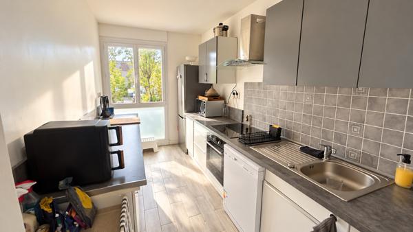 appartement, trois-pièces, rénové