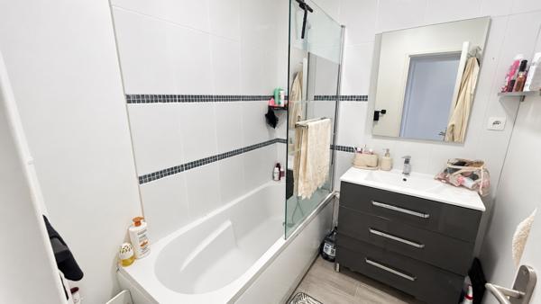 appartement, trois-pièces, rénové