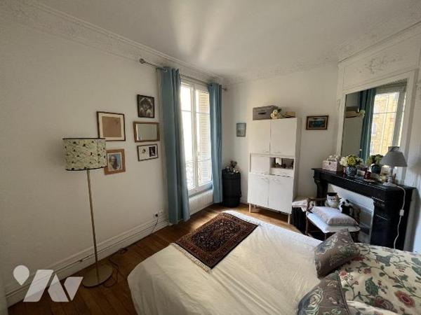 Paris 15&#7497; ? Félix Faure ? Appartement rénové de 60,5 m2 ? Usage mixte

La SAS R&R Notai...