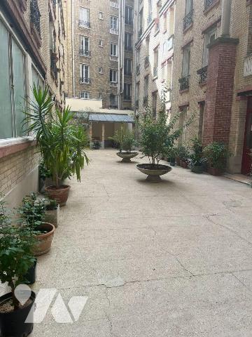 Paris 15&#7497; ? Félix Faure ? Appartement rénové de 60,5 m2 ? Usage mixte

La SAS R&R Notai...