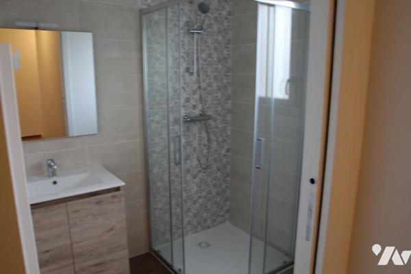 NIORT SECTEUR RECOUVRANCE/ROUSSILLE, PAVILLON DE TYPE 3 NEUF AVEC GRAND PATIO ET JARDINET