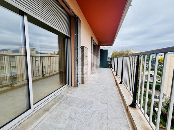 Secteur Proche Mer T3 terrasse vue mer