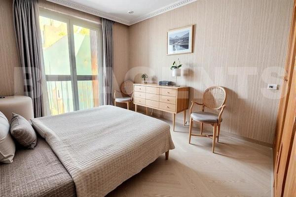 Appartement T3 – Résidence Le Phénicia – 66 m² traversant avec balcons – À deux pas du Vieux-Port