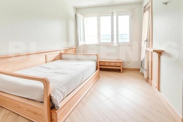 Appartement T3 – Résidence Le Phénicia – 66 m² traversant avec balcons – À deux pas du Vieux-Port