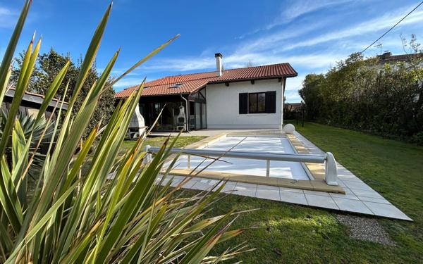 Maison à vendre    6 pièces •  Gujan-Mestras