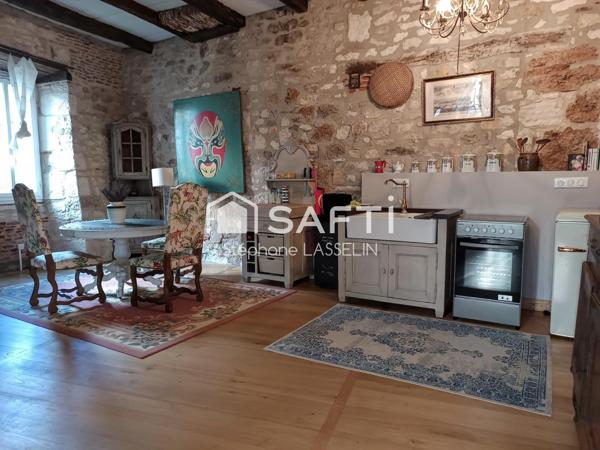 Magnifique maison de maitre en Pierre avec gite et local commercial