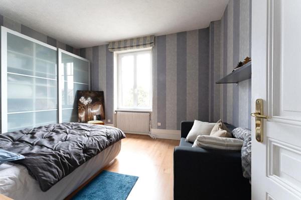 Maison Colmar 10 pièce(s) 250.75 m2