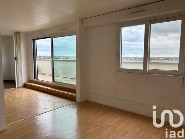 Appartement 2 pièces de 66 m² à Cholet (49300)