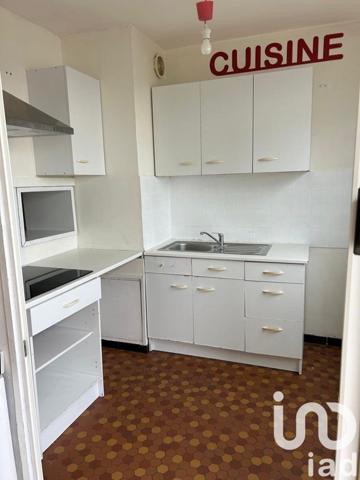 Appartement 2 pièces de 66 m² à Cholet (49300)