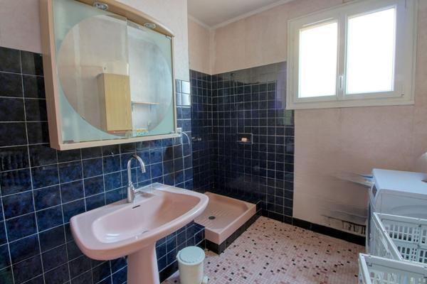 Maison Antony 6 chambres 158 m² indépendante, sous-sol total, 2 garages , terrasse et grand jardin