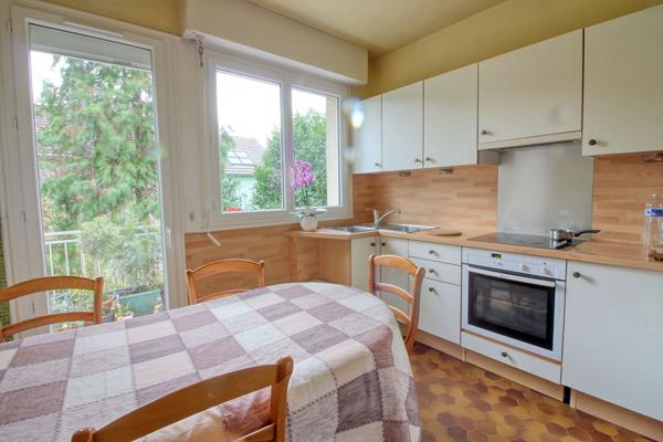 Maison Antony 6 chambres 158 m² indépendante, sous-sol total, 2 garages , terrasse et grand jardin