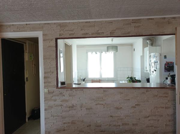 Appartement à vendre 4 pièces LYON 8EME ARRONDISSEMENT (69)