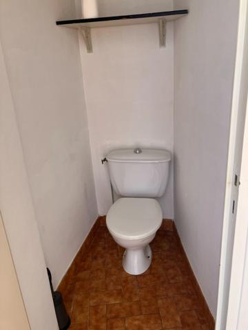 Appartement à vendre 3 pièces à TAPONAS (69220 ) Duplex 56 m²– Calme, extérieur réaménagé, 2 parkings. Arrêt bus à 50 m