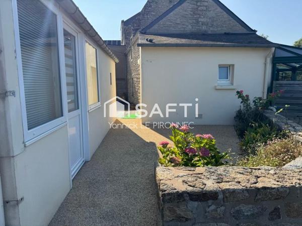 Maison T6-123 m² centre-ville Peaule