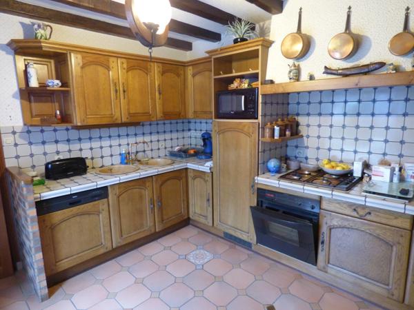 Belle maison traditionnelle de 200 m² à vendre à BOURBON L'ARCHAMBAULT (03160)