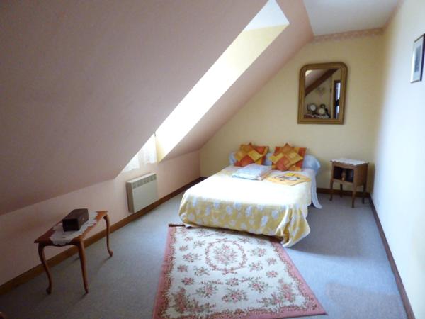 Belle maison traditionnelle de 200 m² à vendre à BOURBON L'ARCHAMBAULT (03160)