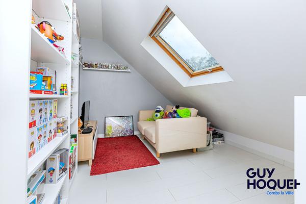 Maison à vendre à Combs la Ville - 6 pièces, 4 chambres