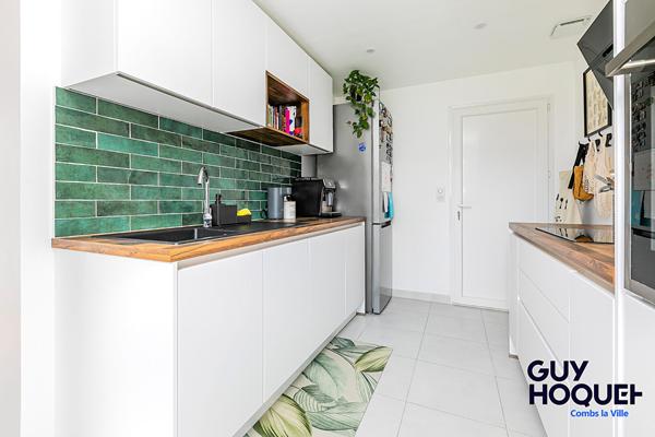 Maison à vendre à Combs la Ville - 6 pièces, 4 chambres