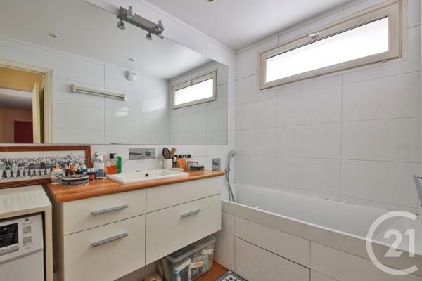 Appartement F4 à vendre  4 pièces - 94,17 m 2   PARIS  - 75016