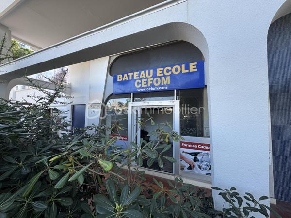 Local d activites de 44,26 m²