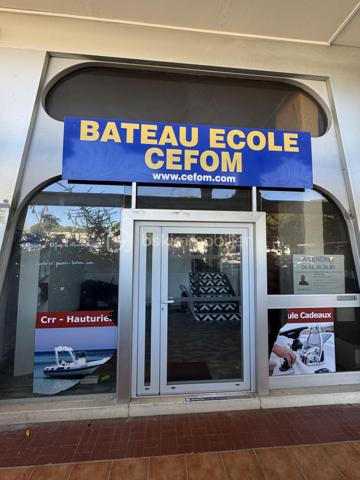 Local d activites de 44,26 m²