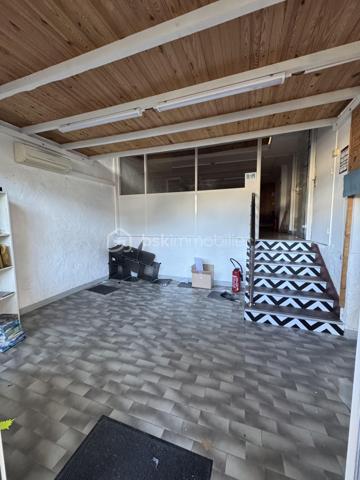 Local d activites de 44,26 m²