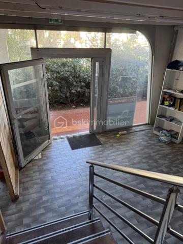 Local d activites de 44,26 m²