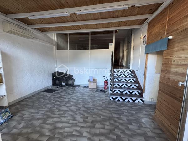 Local d activites de 44,26 m²