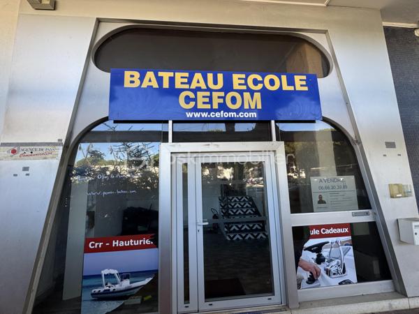 Local d activites de 44,26 m²