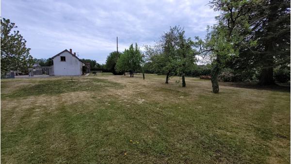 Fermette rénovée 190m², 4/5 ch, garage 71m² en cours / 2631m²