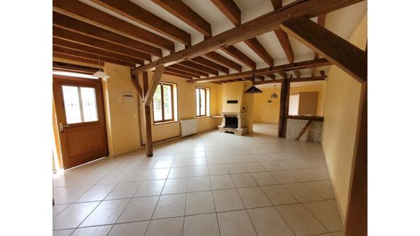 Fermette rénovée 190m², 4/5 ch, garage 71m² en cours / 2631m²