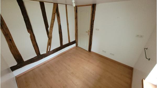 Fermette rénovée 190m², 4/5 ch, garage 71m² en cours / 2631m²