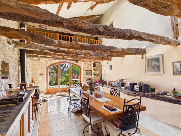 Maison de charme avec grand jardin