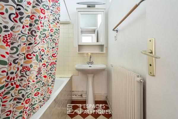 Appartement et local avec cour privative