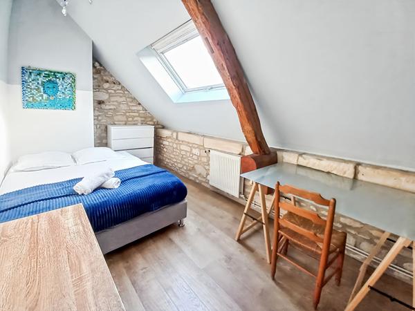 Maison 7 pièces à 12 minutes de Chars