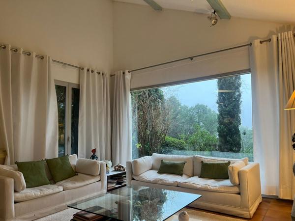 À vendre - Maison bourgeoise, 7 pièces située à Béziers (34500)